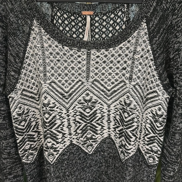 Free People Sweater - Picture 3 of 12